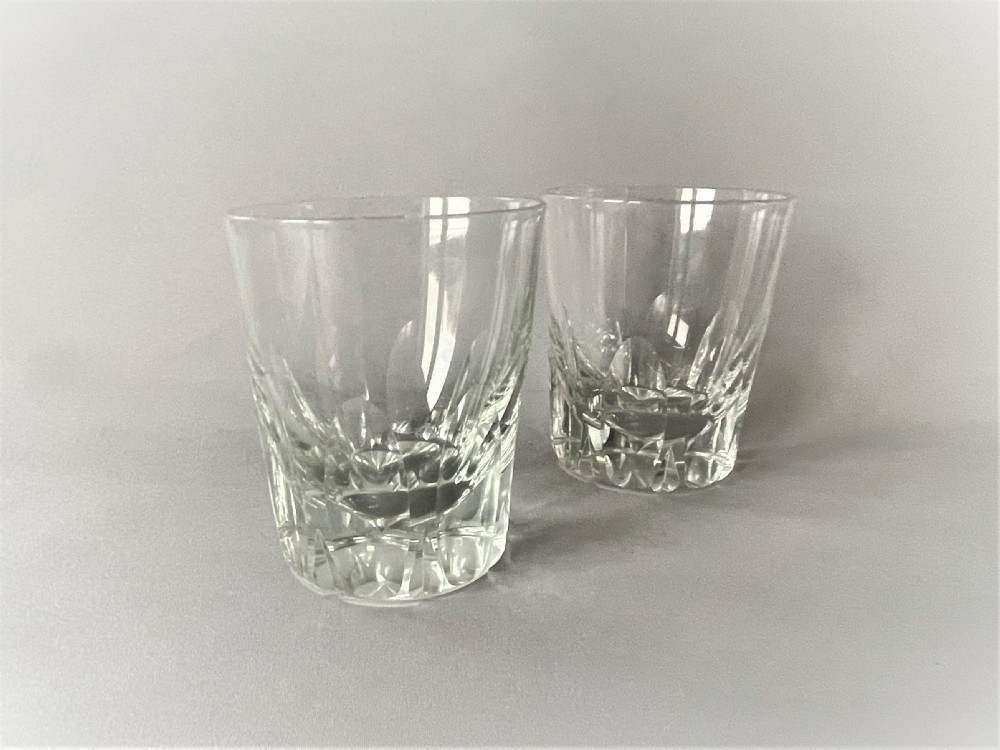 A quality pair of Victorian cut glass whisky tumblers View II
