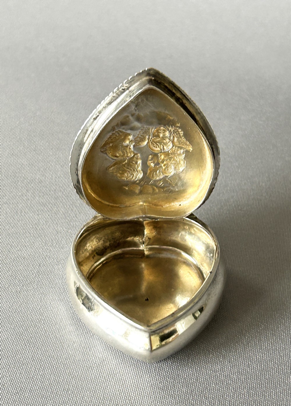 A late Victorian silver heart shaped pill box View VI