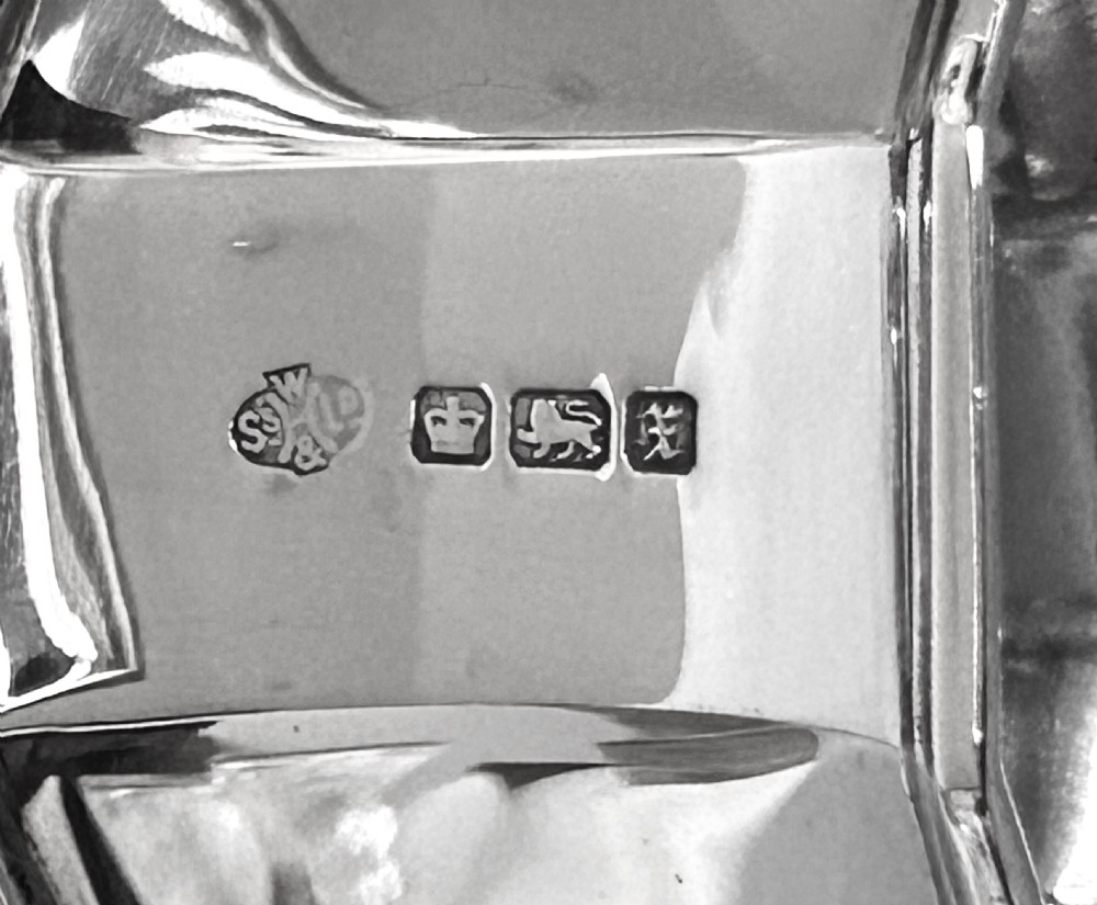 A superior pair of George v boxed silver napkin rings View IV