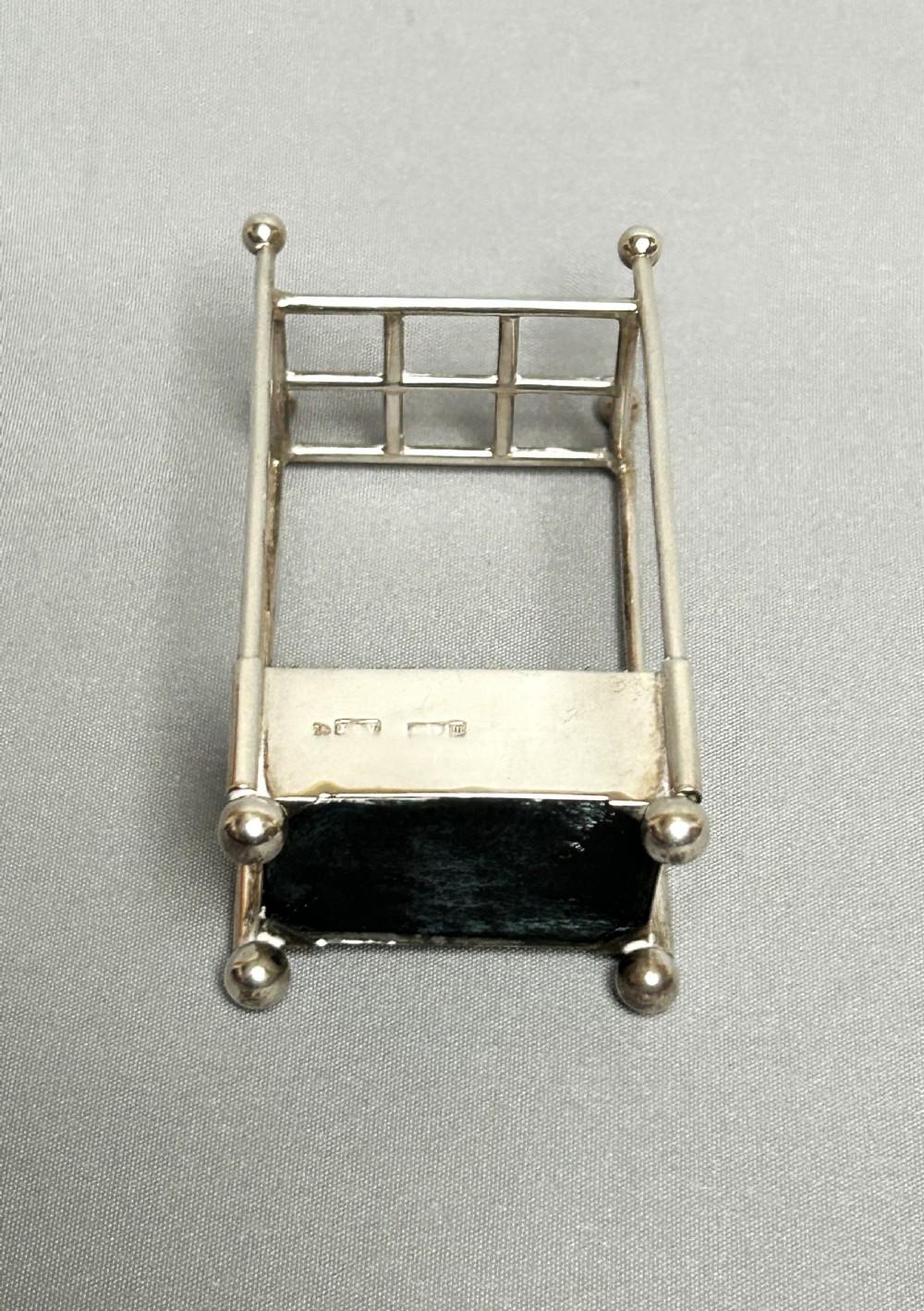 A rare novelty Edwardian silver 'stick stand' pen wipe View V