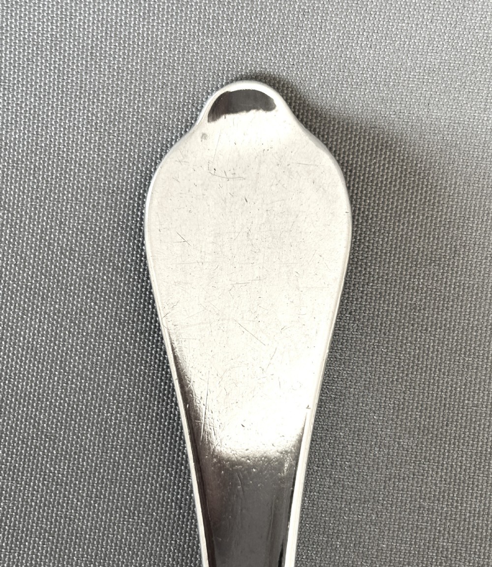 A superb Queen Anne dognose silver tablespoon View II
