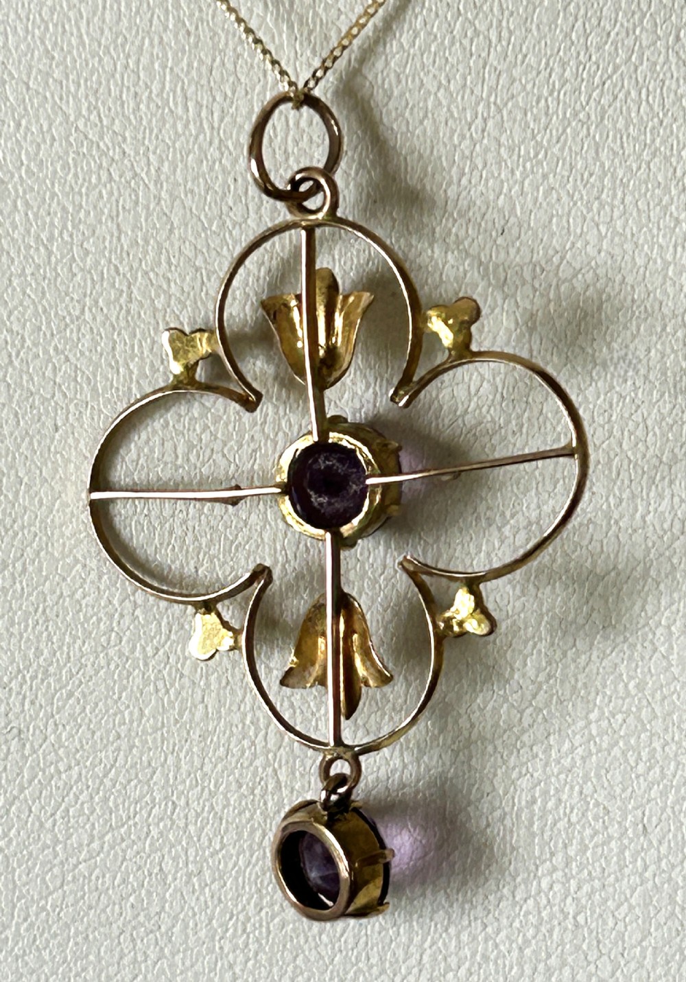An exquisite Art Nouveau 9ct Gold & Amethyst Pendant Necklace View VII