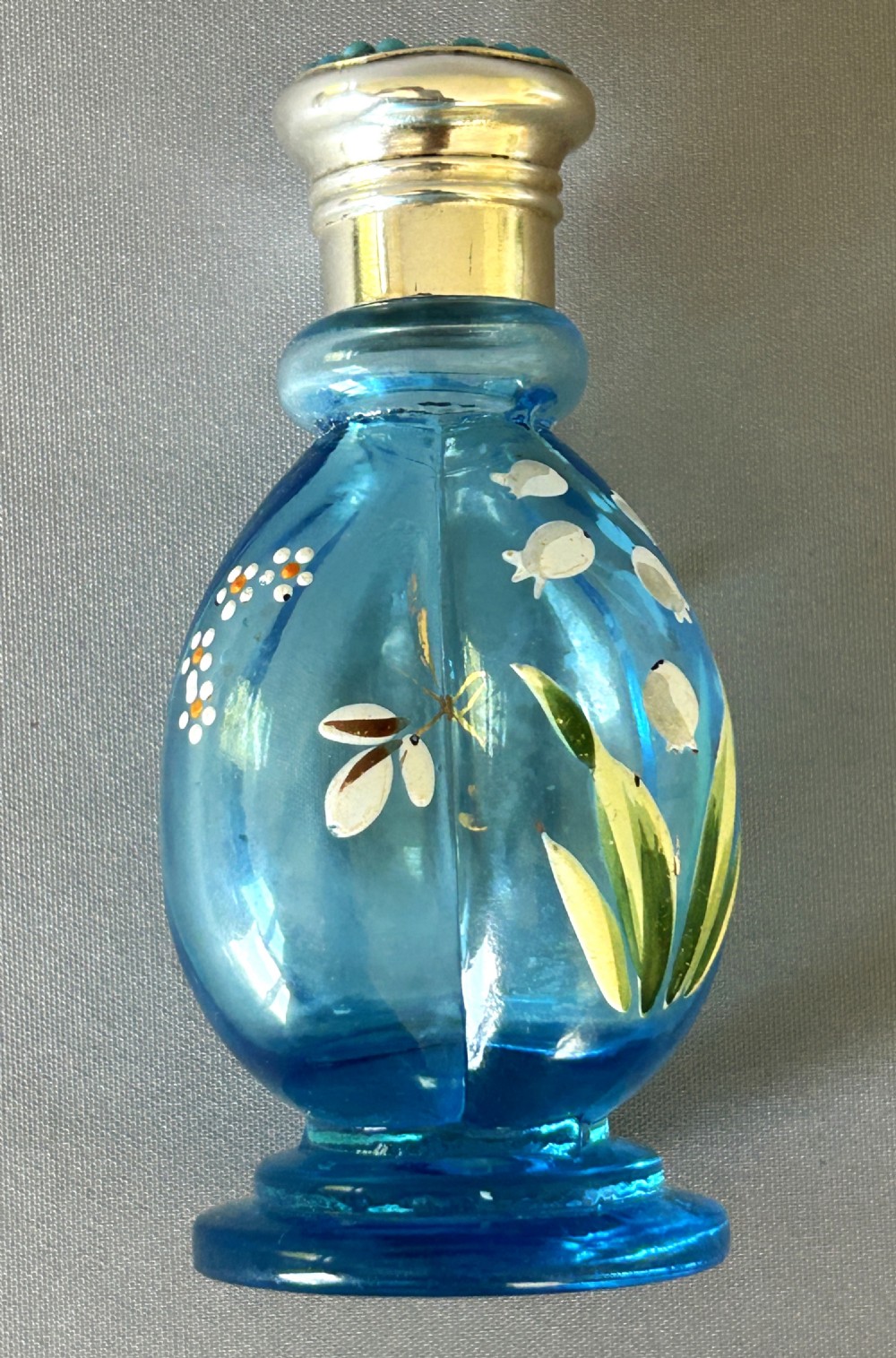 A fabulous victorian silver & turquoise mounted scent bottle View VI