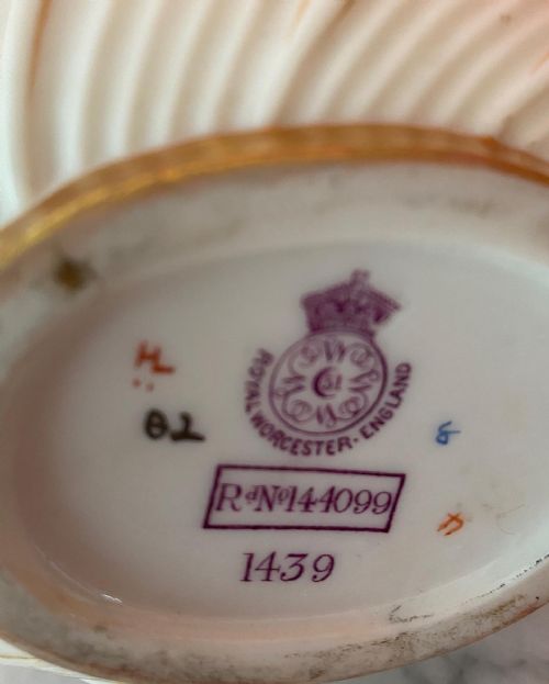 A SUPERB ROYAL WORCESTER EWER 1890 PUCE MARK - ADDITIONAL PHOTO 21