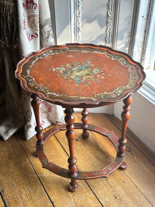 A DECORATIVE ITALIAN POLYCHROME OCCASIONAL OR SIDE TABLE C1880 - ADDITIONAL PHOTO 1