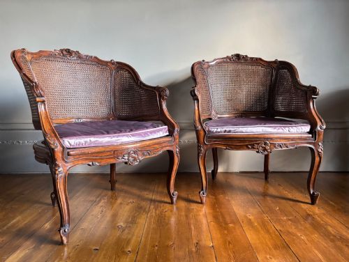 A PAIR OF LOUIS XV STYLE BERGERE ARMCHAIRS C18901910 - ADDITIONAL PHOTO 1