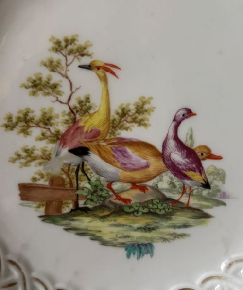 MEISSEN RETICULATED PLATE EXOTIC BIRDS 18801900 CROSSED SWORDS MARK - ADDITIONAL PHOTO 1