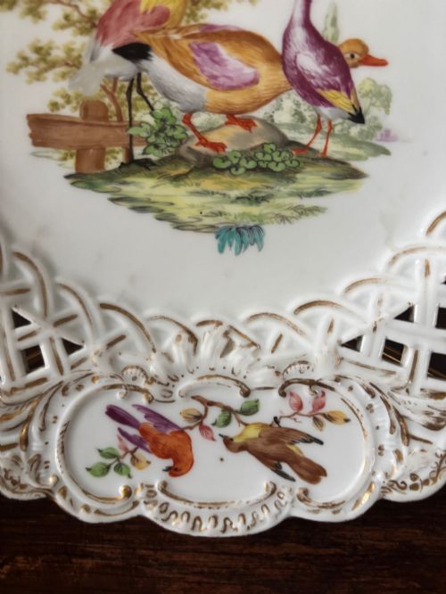 MEISSEN RETICULATED PLATE EXOTIC BIRDS 18801900 CROSSED SWORDS MARK - ADDITIONAL PHOTO 2