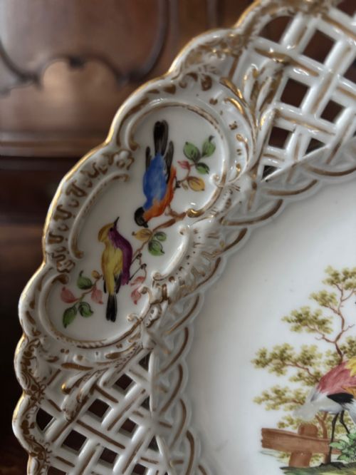 MEISSEN RETICULATED PLATE EXOTIC BIRDS 18801900 CROSSED SWORDS MARK - ADDITIONAL PHOTO 5