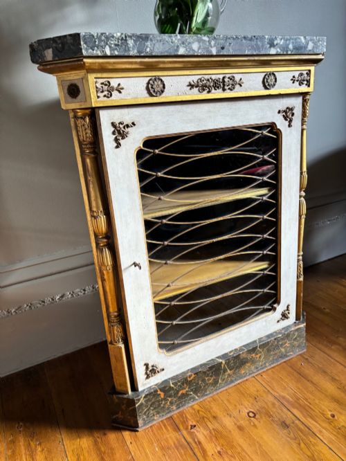REGENCY PERIOD ITALIAN CORNER CUPBOARD - ADDITIONAL PHOTO 6