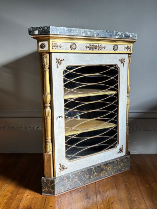 REGENCY PERIOD ITALIAN CORNER CUPBOARD - ADDITIONAL PHOTO 9