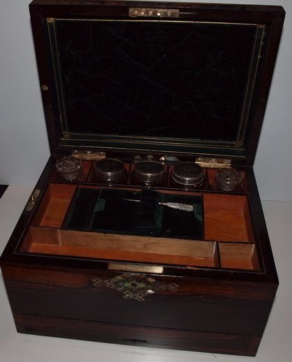 Coromandel Travelling Box
