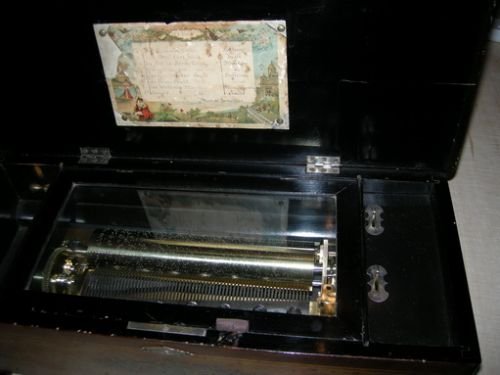Antique Music Box 8 Airs