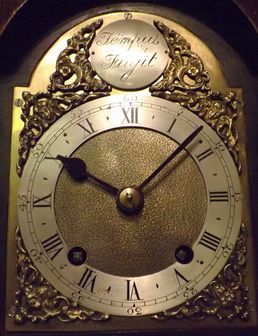 fig 1. A Slim Granddaughter Clock