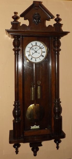 Twin Weight Vienna Wall Clock