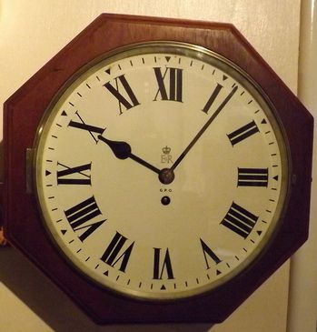 Octagonal Gpo Dial Clock