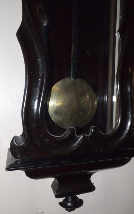 fig 1. Serpentine Vienna Wall Clock