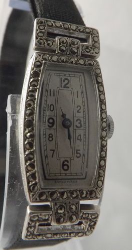 Art Deco Ladies Silver Set Wristwatch