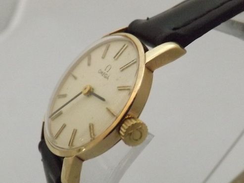 fig 1. 9 Carat Gold Ladies Omega