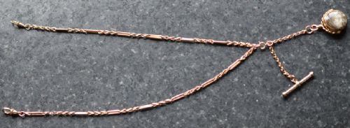 1906 9 K Gold Chain and Fob