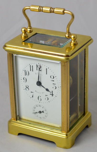 Timepiece Alarm Carriage Clock