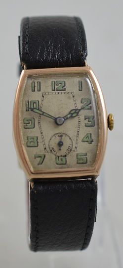 1936 9k Gold Wristwatch