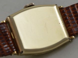 fig 1. 1930s Bulova Art Deco Wristwatch