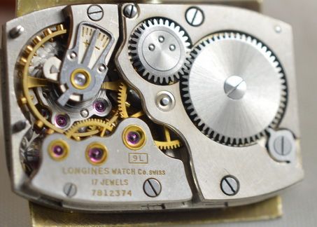 fig 1. 1949 Longines Wristwatch in an unusual design