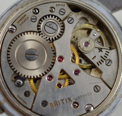 fig 1. Nais Triple Date Wristwatch