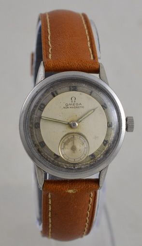 1945 Omega Wristwatch, R17.8 Mechanism