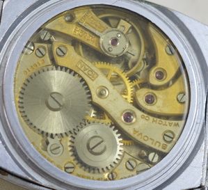 fig 1. 1930s Bulova Tonneau Wristwatch