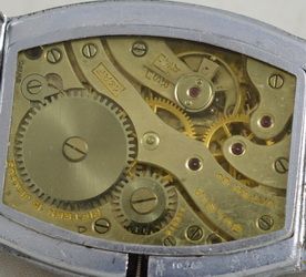 fig 1. 1930s Bulova Tonneau Wristwatch