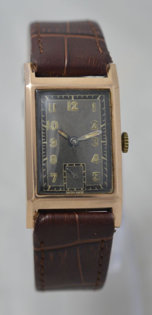 1943 9k Gold 'Tank' Wristwatch