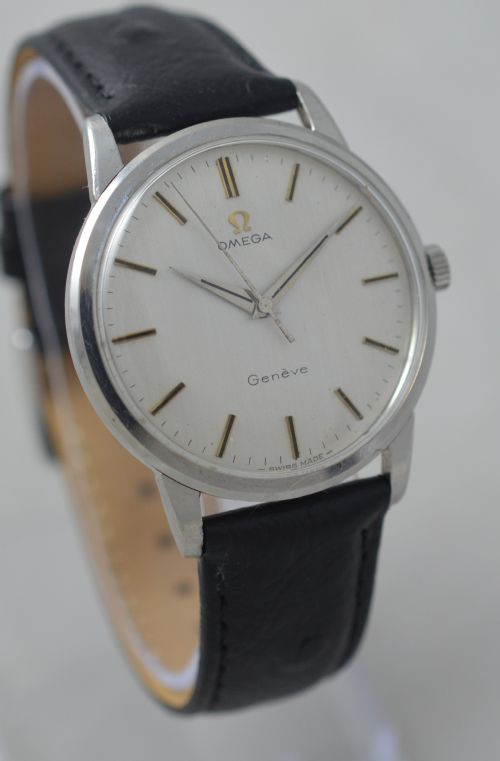 fig 1. 1962 Omega Geneve Wristwatch, box and papers