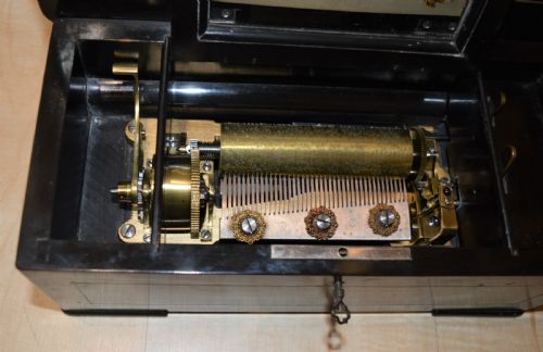 fig 1. Smaller 6 air Victorian musical box