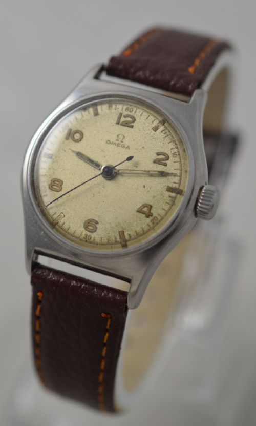 1944 OMEGA STAINLESS STEEL WRISTWATCH - ADDITIONAL PHOTO 2