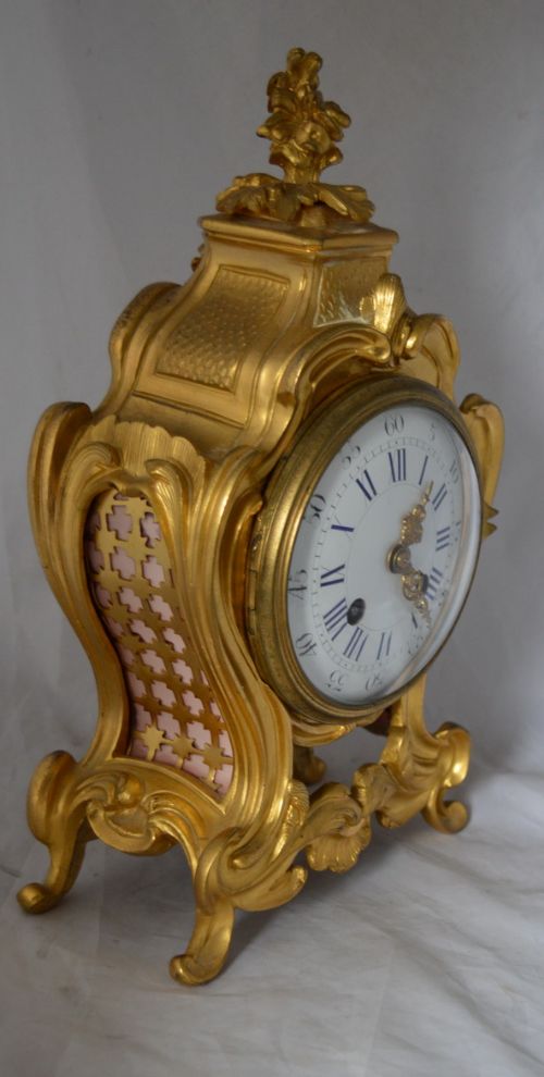 fig 1. A Gilt Ormolu Rococo Mantel Clock