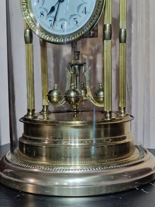 fig 1. A 400 Day Bandstand Torsion Clock