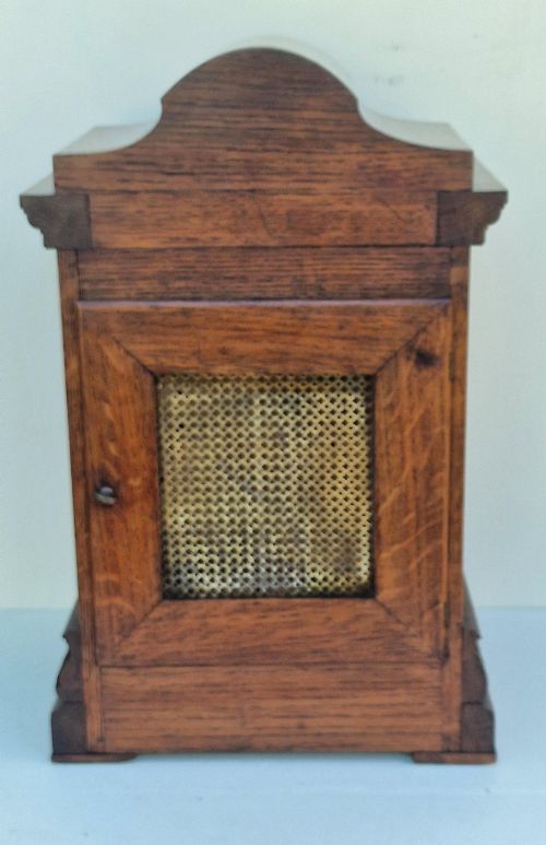 A WH CARVED OAK MANTEL CLOCK - ADDITIONAL PHOTO 1