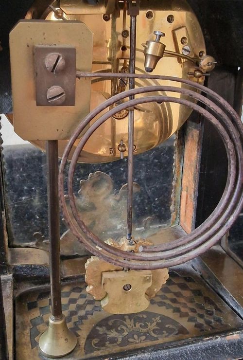 A FRENCH BOULLE TORTOISE SHELL MANTEL CLOCK WALL BRACKET - ADDITIONAL PHOTO 7