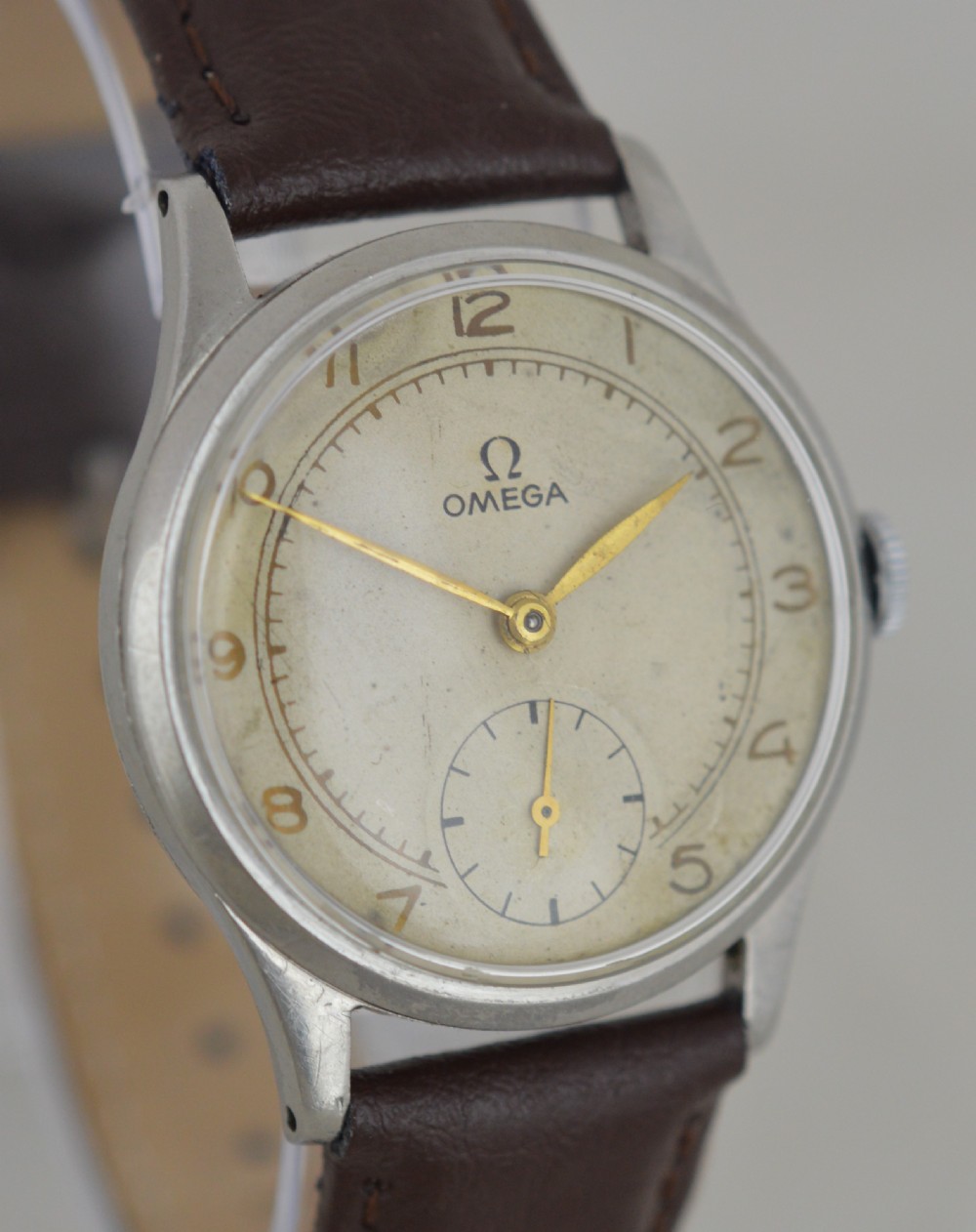 1948 Omega 'Denisteel' Cased Wristwatch View III
