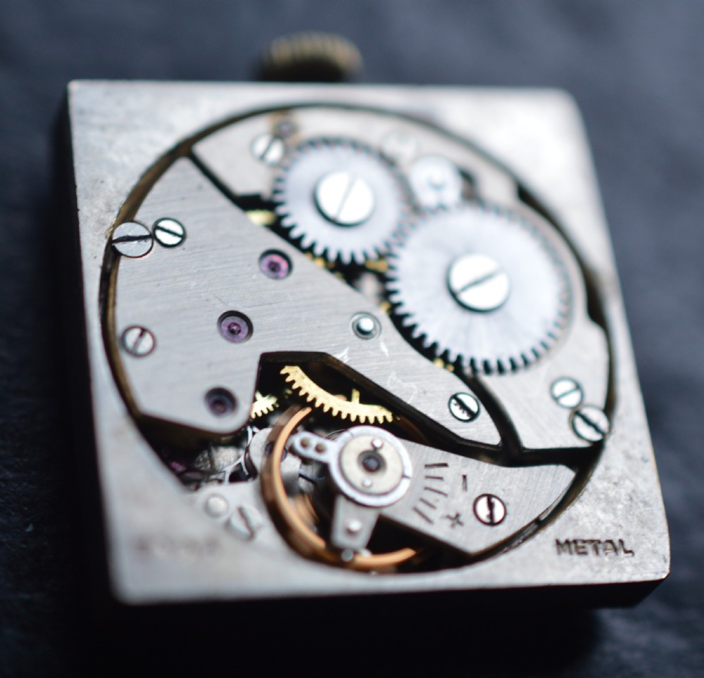 1926 Art Deco Period 'Tank' 9k Gold Wristwatch View IV