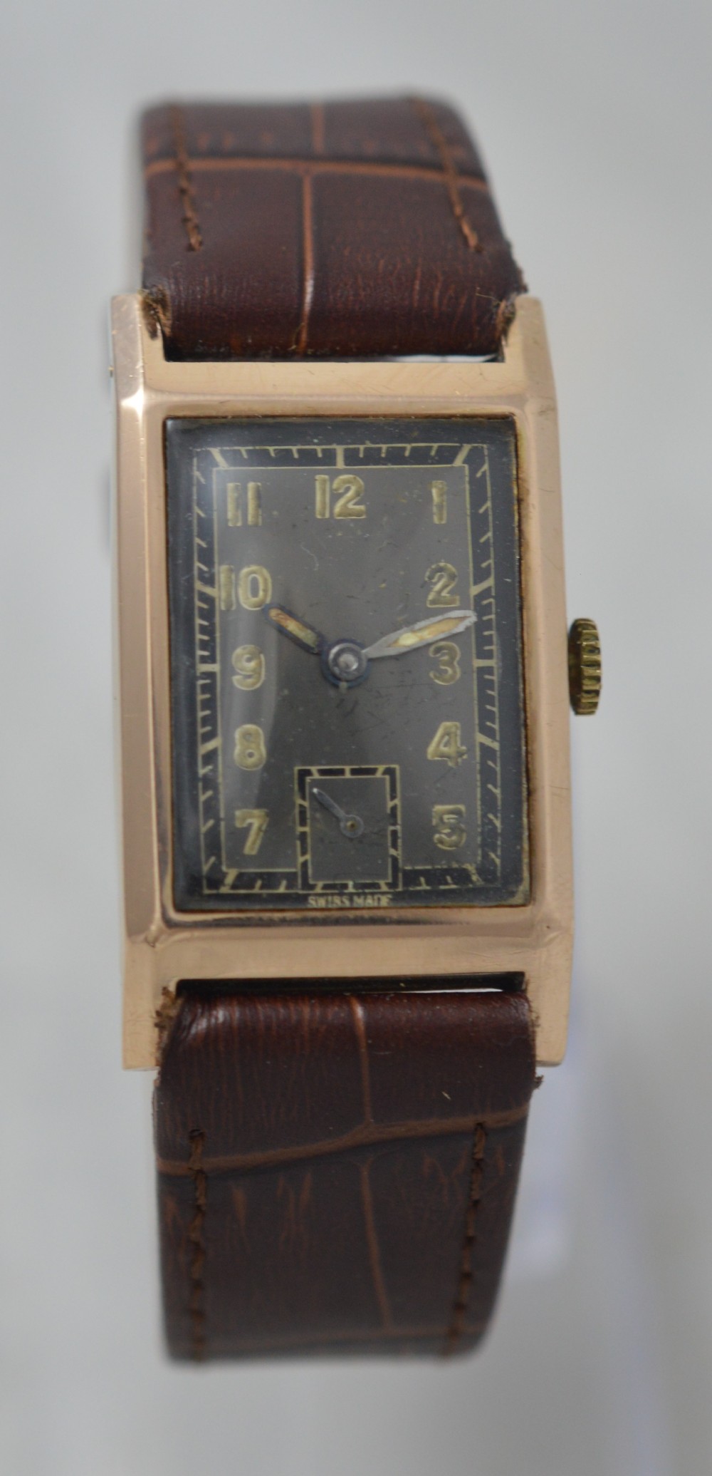1943 9K Gold 'Tank' Wristwatch