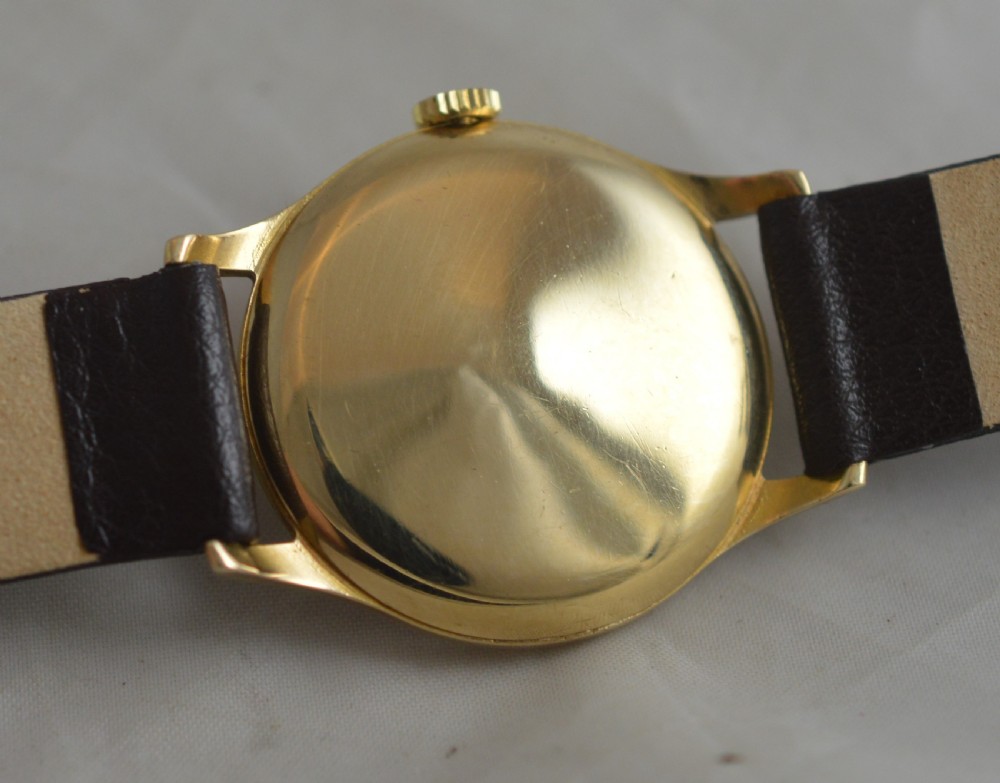 1946 Omega 9K Gold Wristwatch View IV