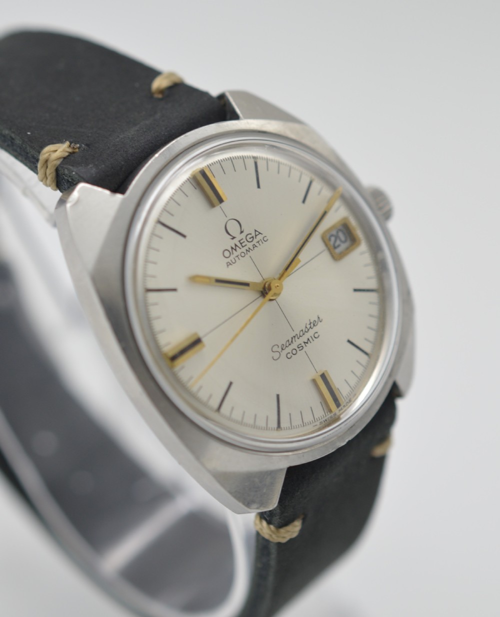 1969 Omega Seamaster Cosmic Wristwatch View IV