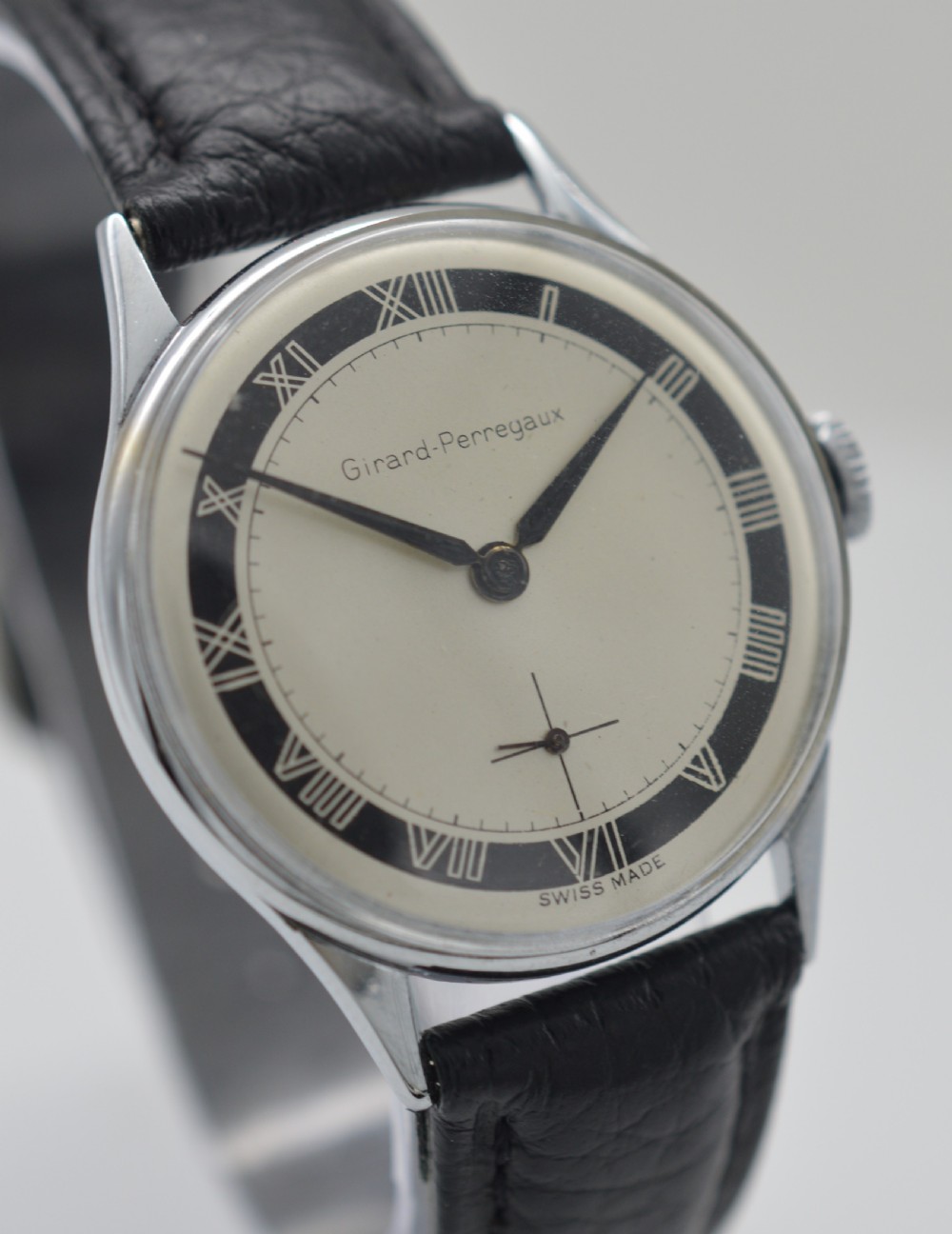 1950s Girard-Perregaux 'Tuxedo' Dial Wristwatch View IV