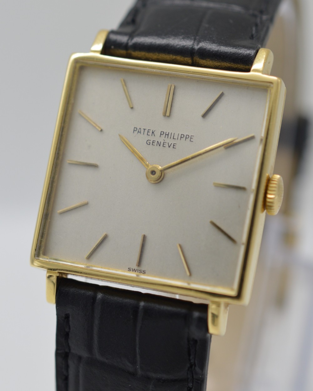 1960s Patek Phillipe 18k Gold Ref 3430 View II