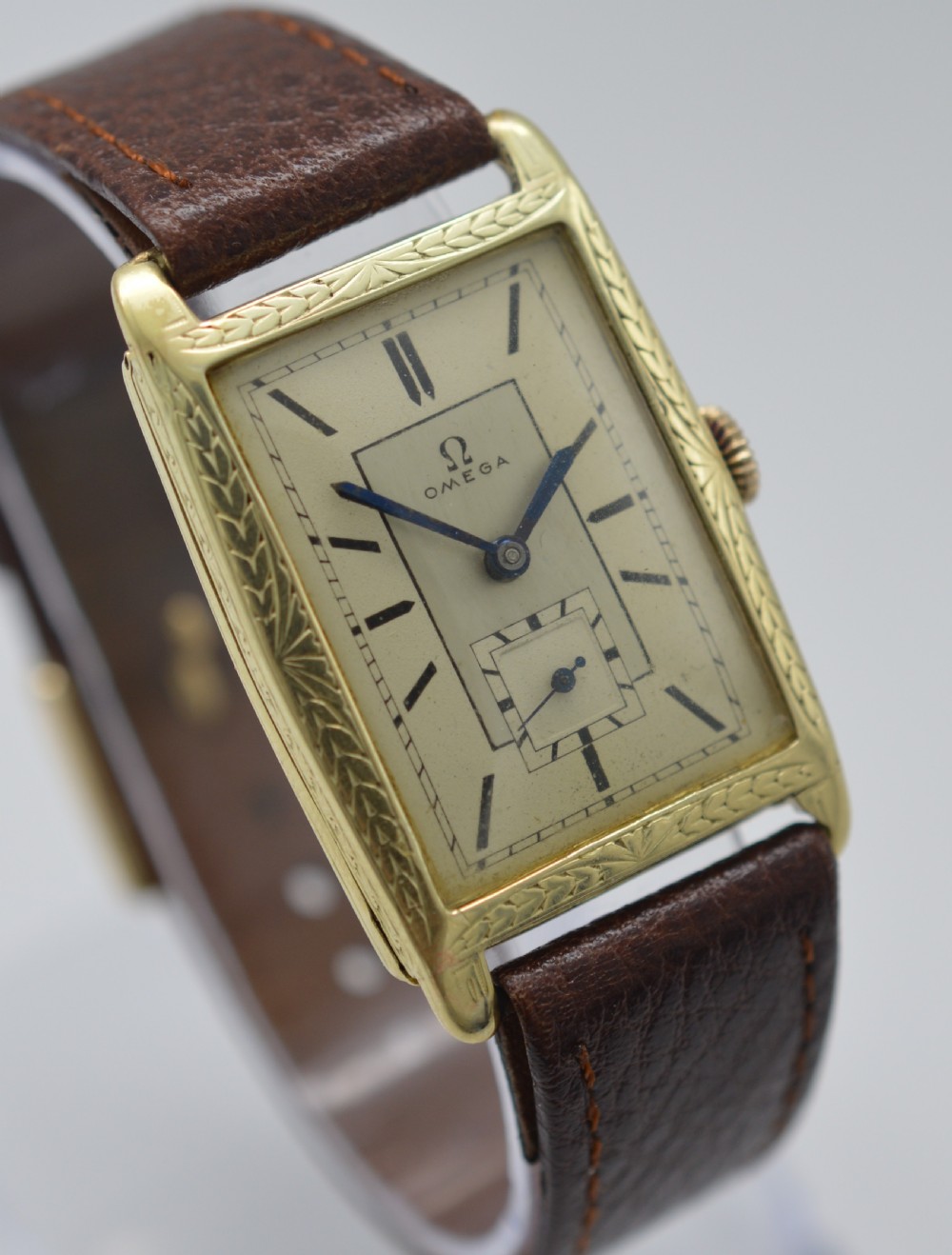 1925/6 Omega 18K Gold Wristwatch View IV