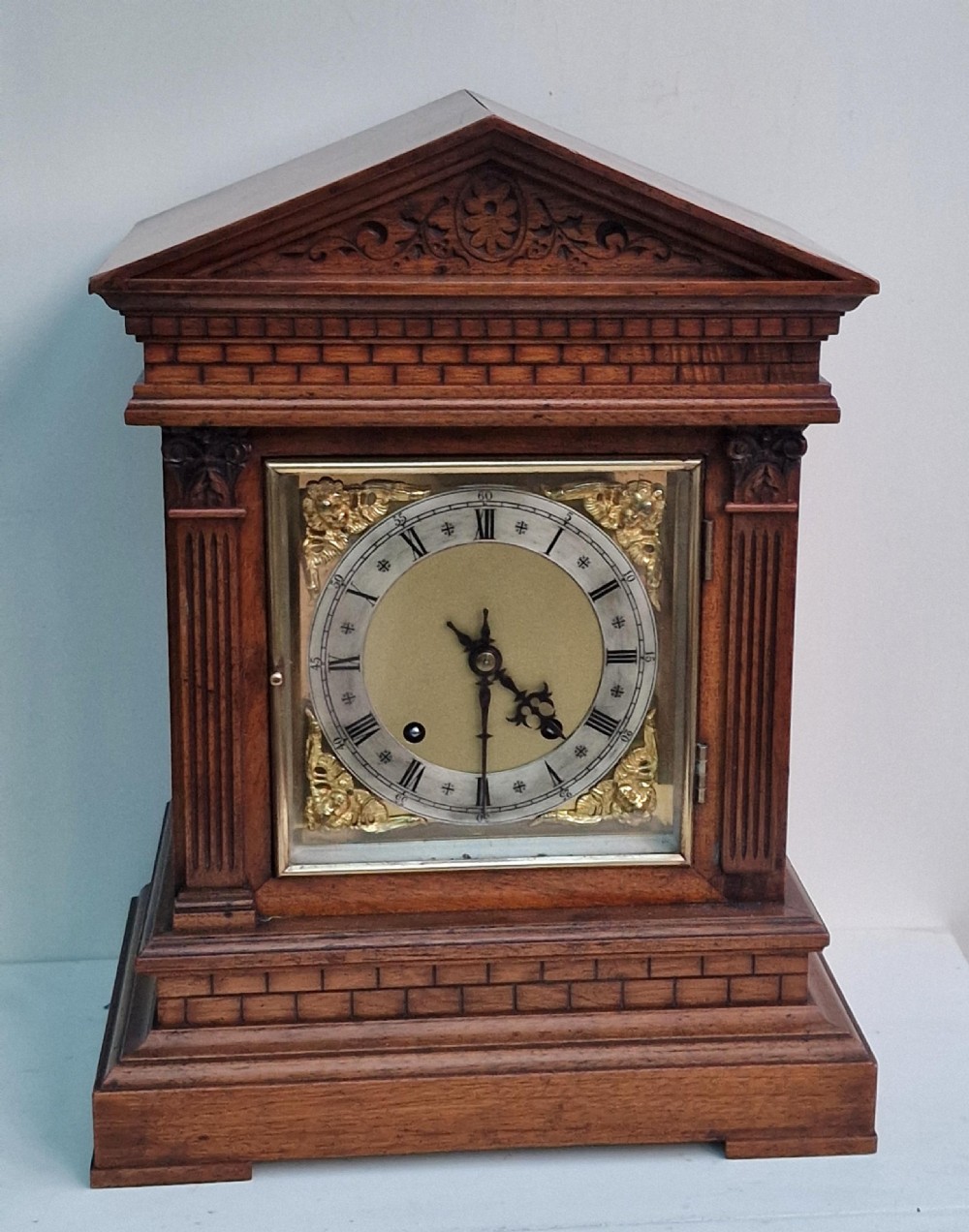 A Quarter Striking Mantel / Table Clock