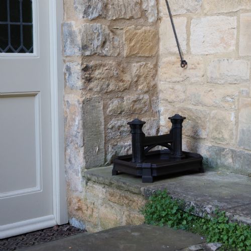 GOTHIC REVIVAL BOOT SCRAPER CIRCA 1875 - ADDITIONAL PHOTO 1